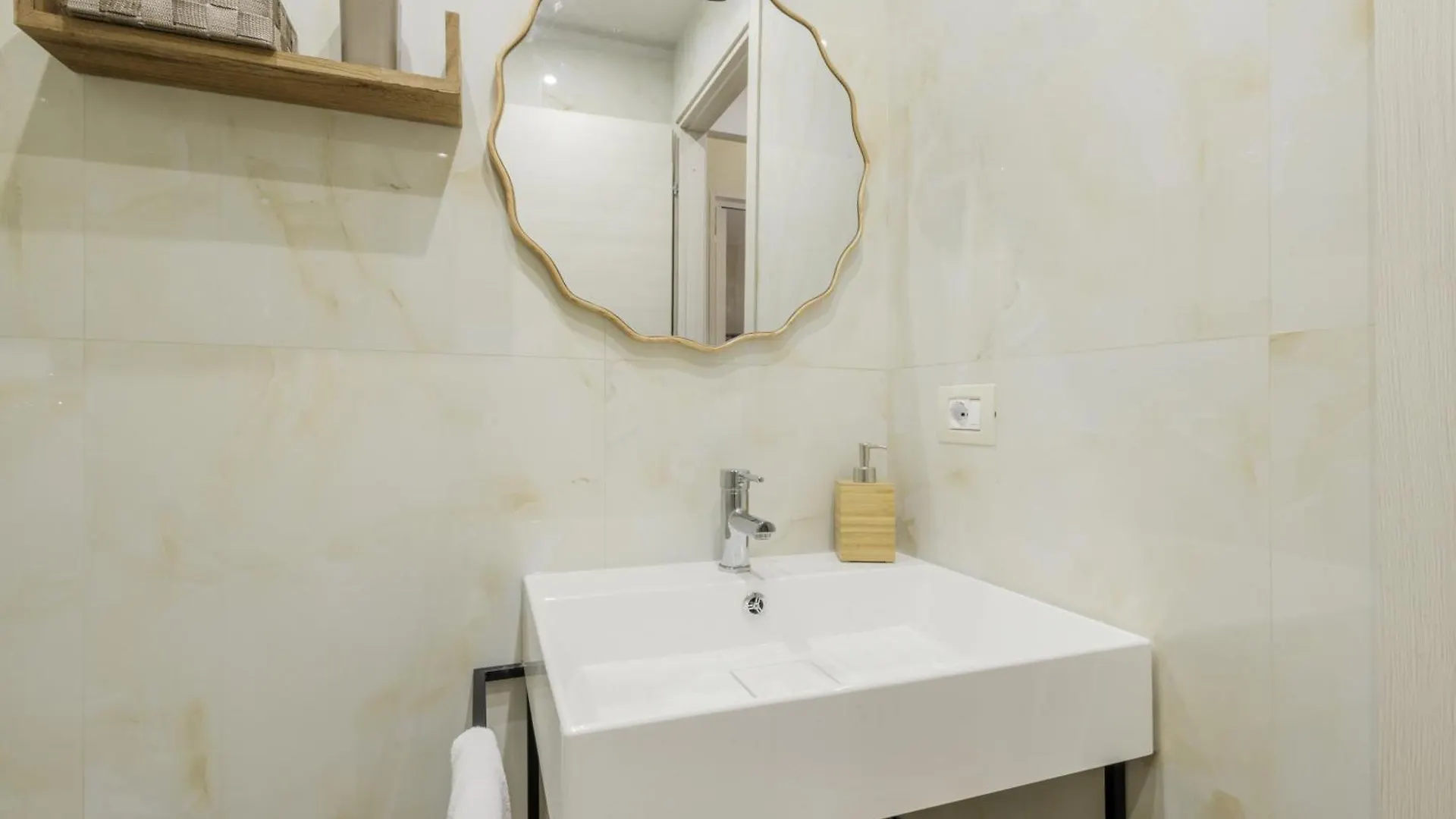 Piccola Roma - Michelangelo Apt Apartment  Rome